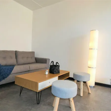 Holiday Kana House-1 *